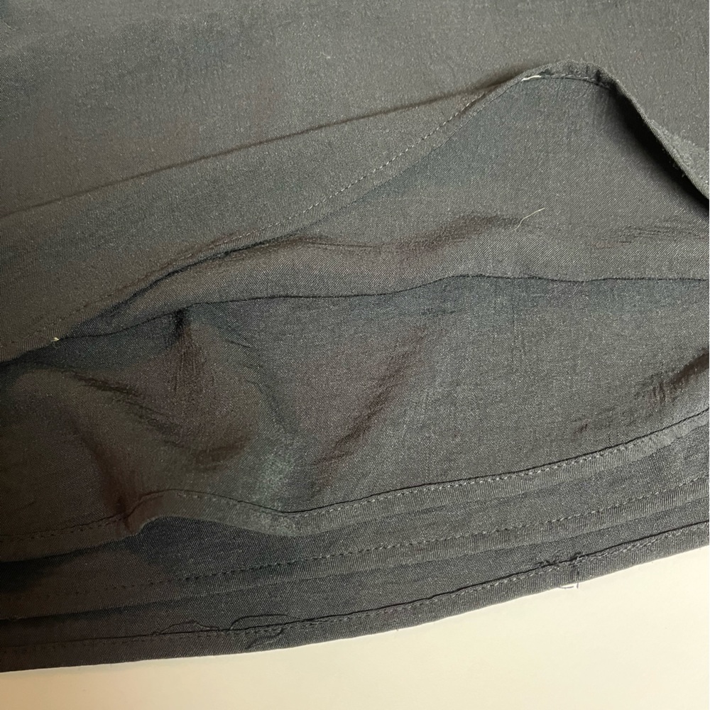 VICI Wide,flared Crop tank - Picture 5 of 8